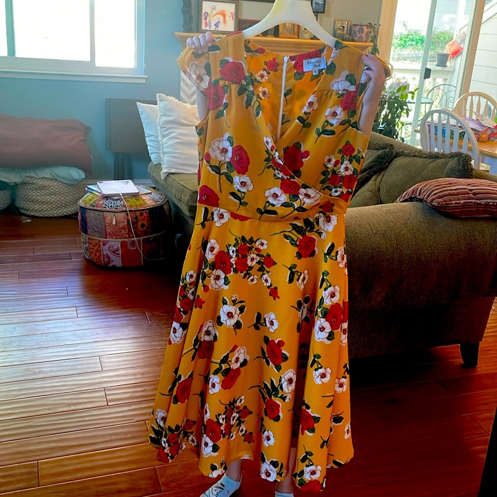 Unique Vintage orange floral dress.  Like new.  Size S.